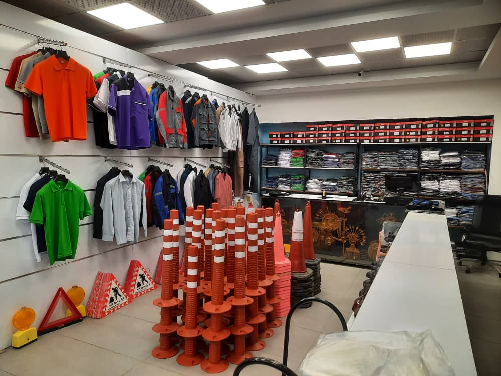 تولیدی وبخش لباس کار اشرفی