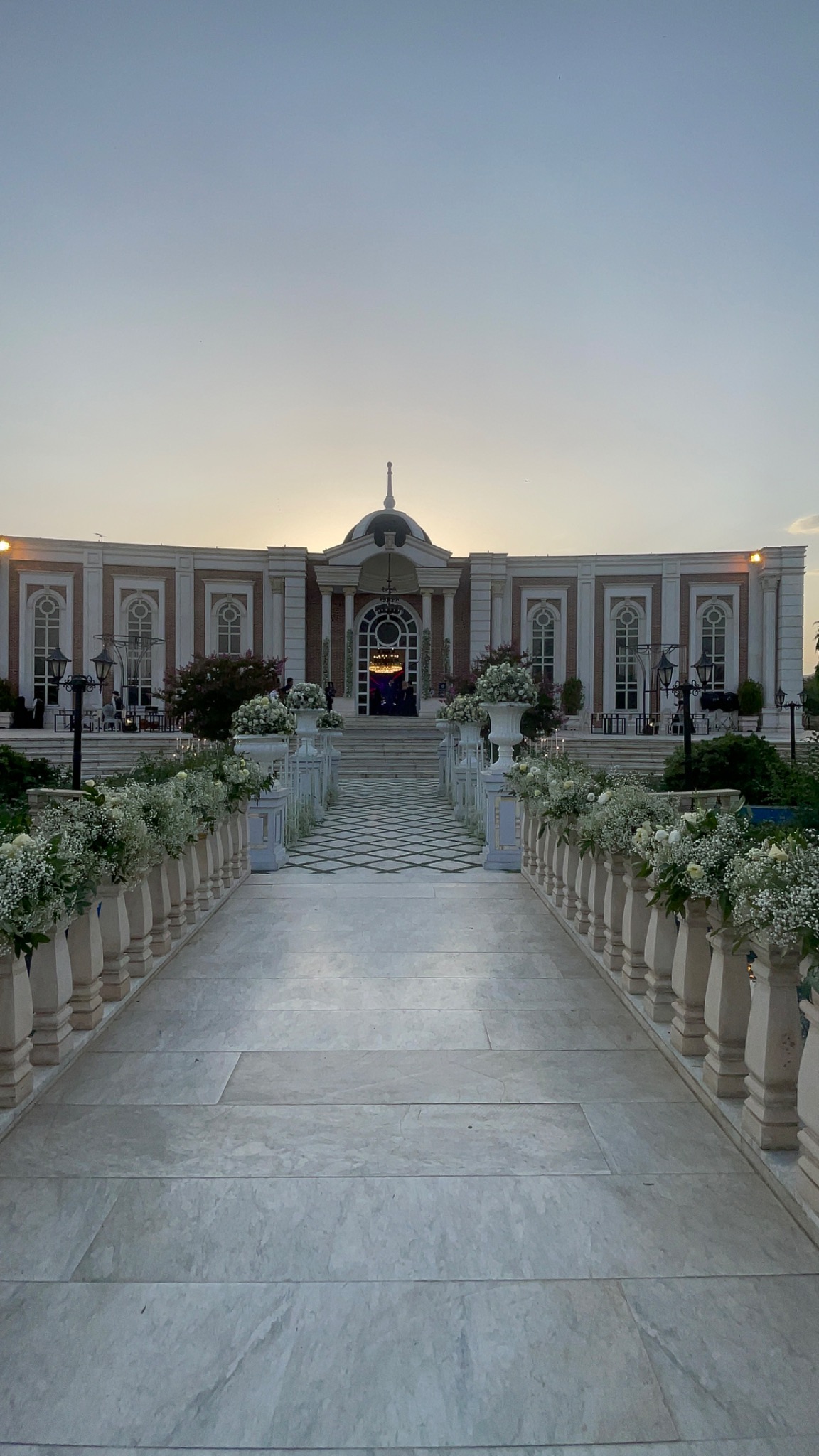 تشریفات مانی شهبازی