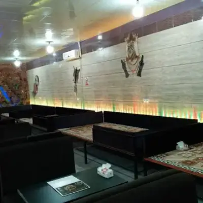 کافه عالیجناب