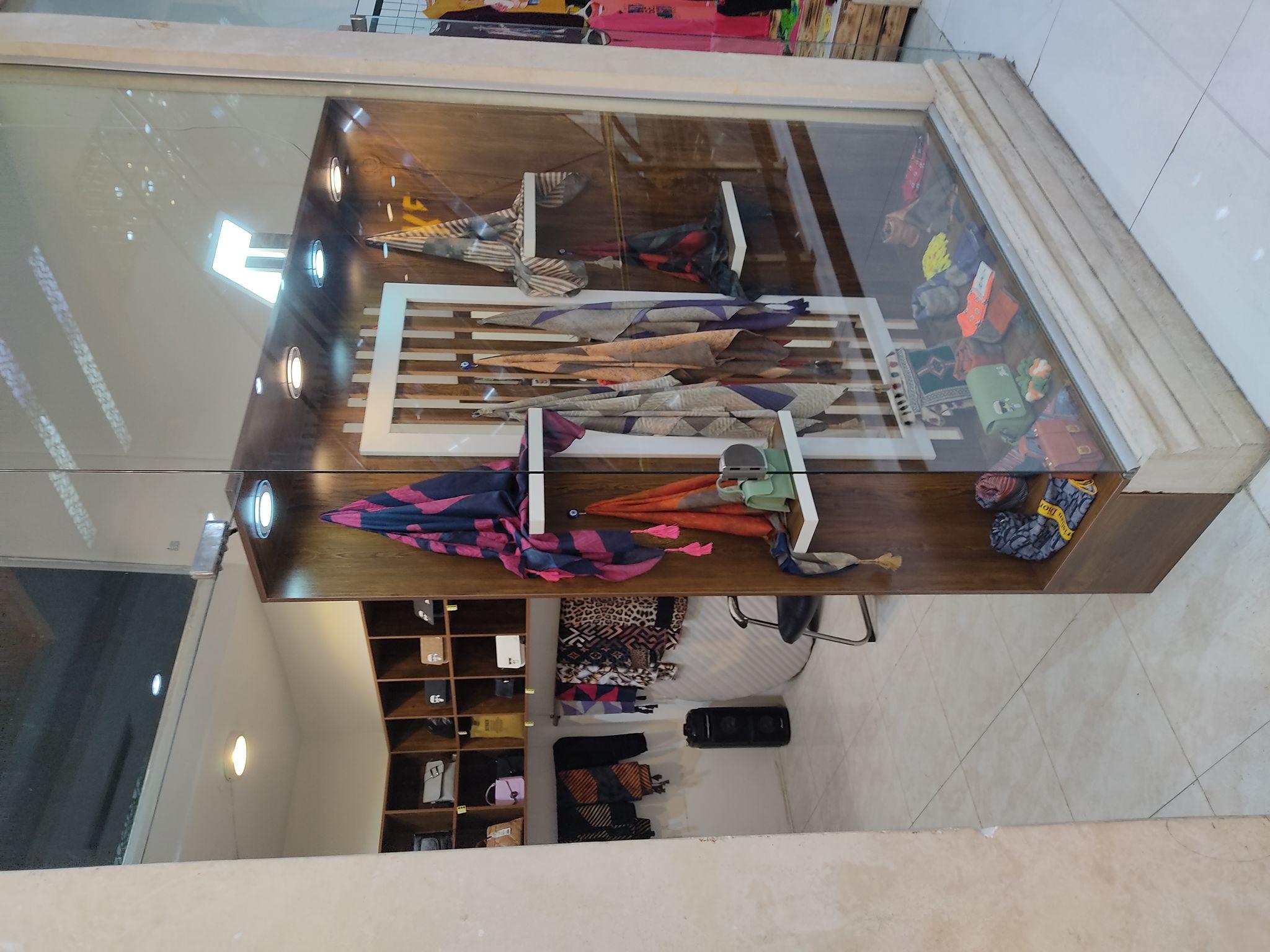 کیف و کفش کنزو