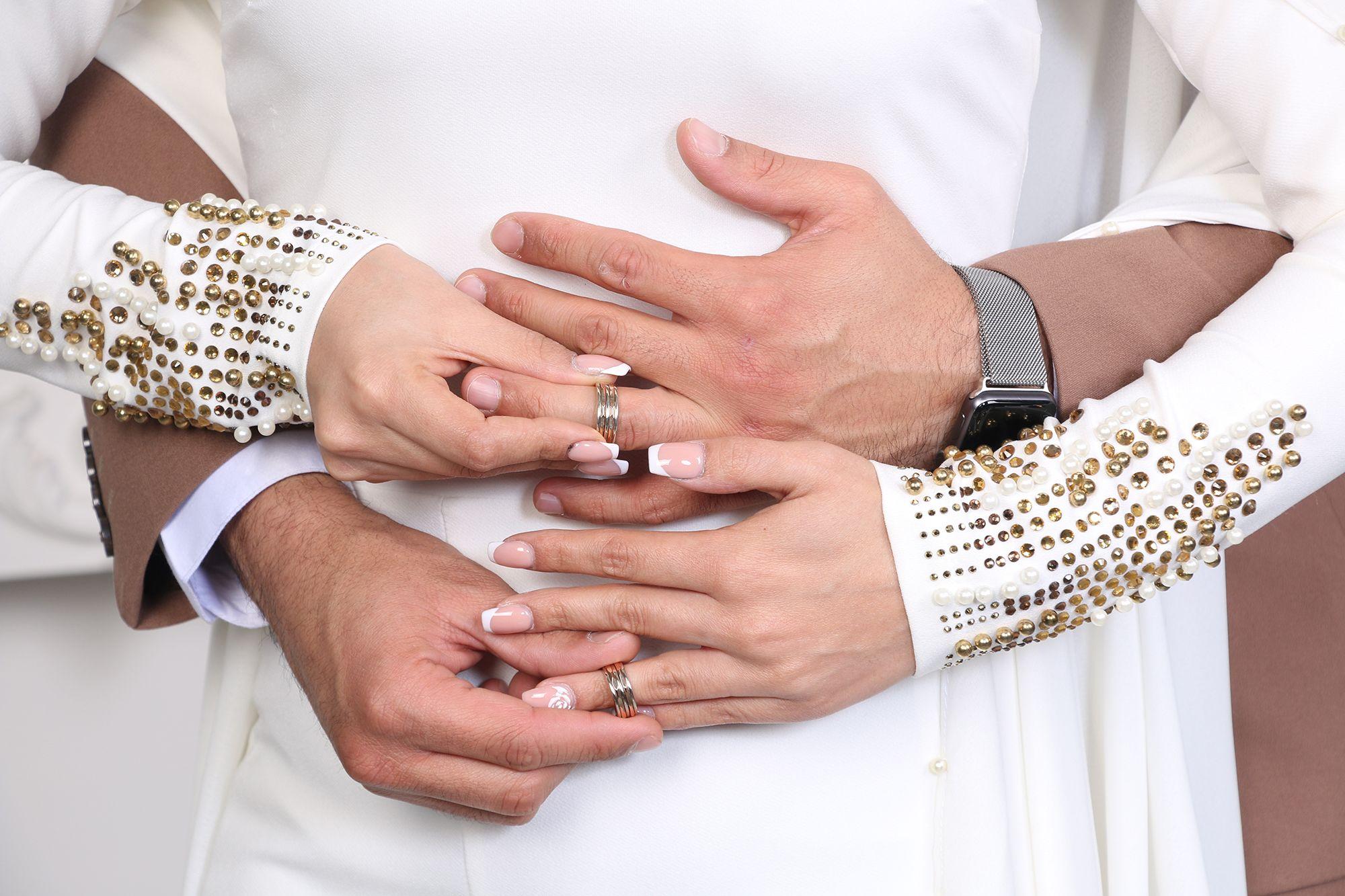 استودیو اهورا