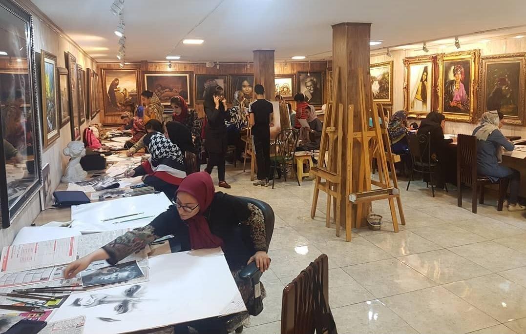 گالری نقاشی کرج صالحی