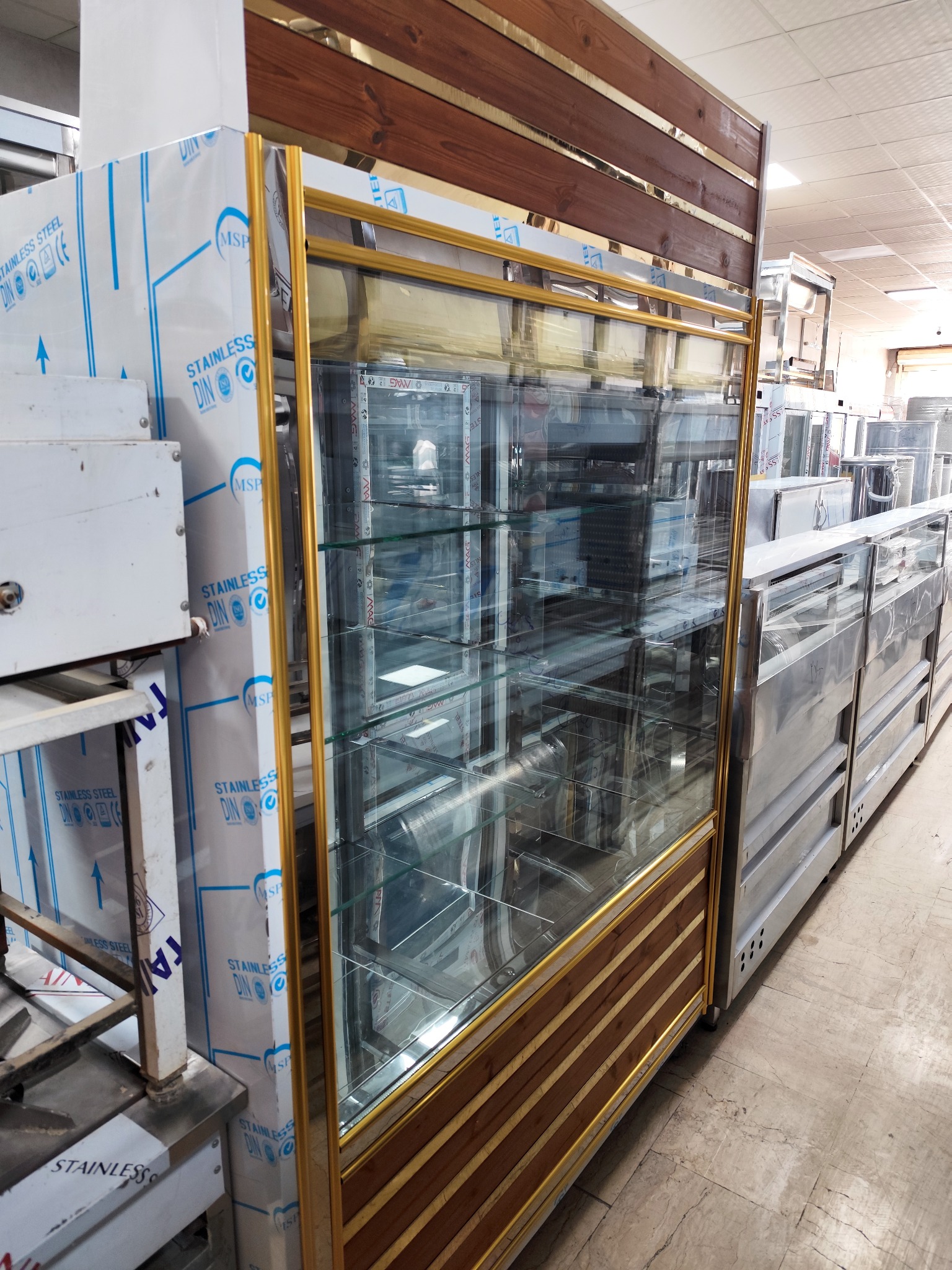 تجهیزات آشپزخانه صنعتی