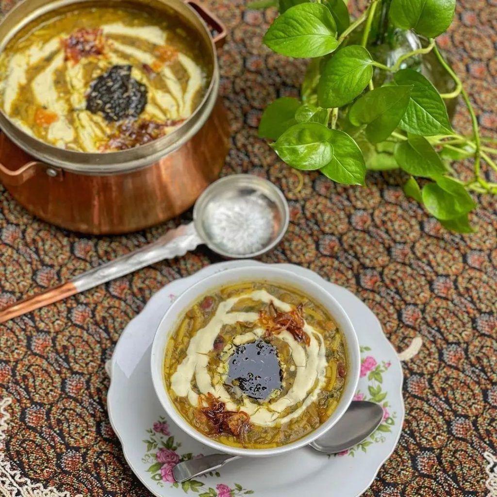 آشکده و غذای خانگی ملکه