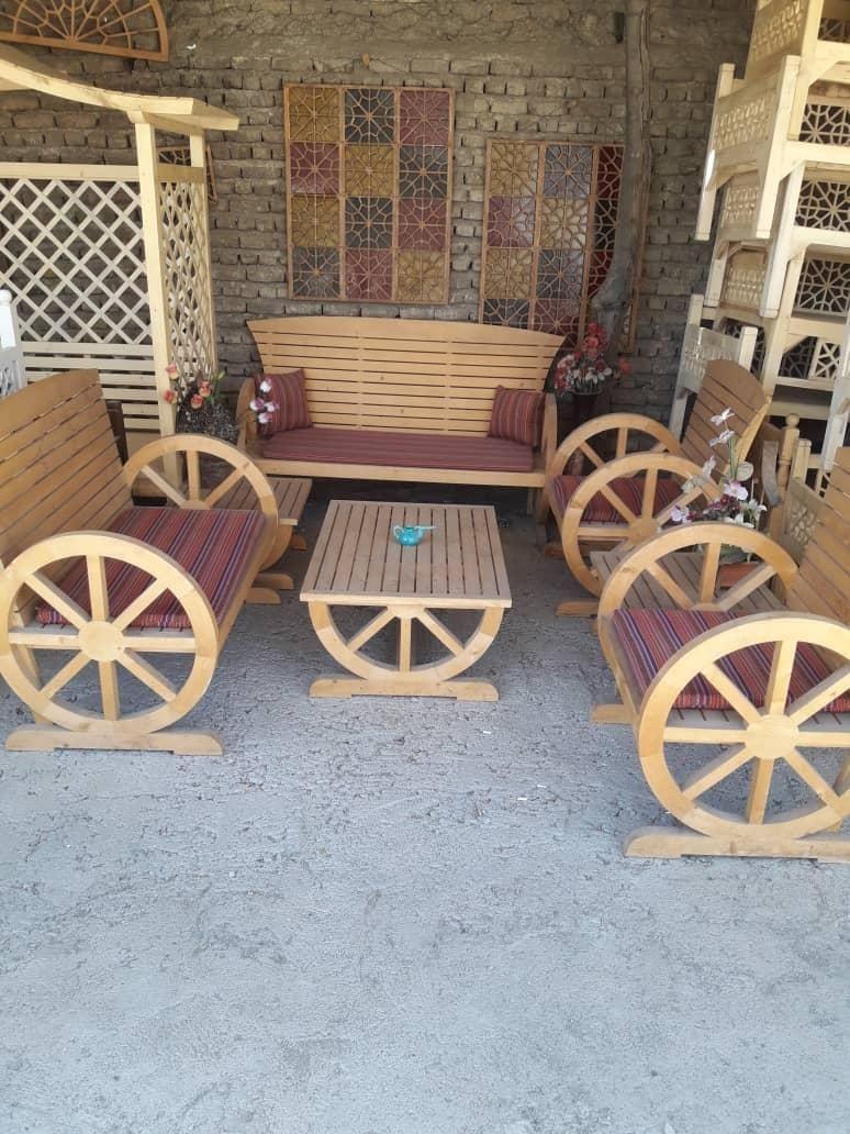 تخت سنتی چوبکده ایرانیان