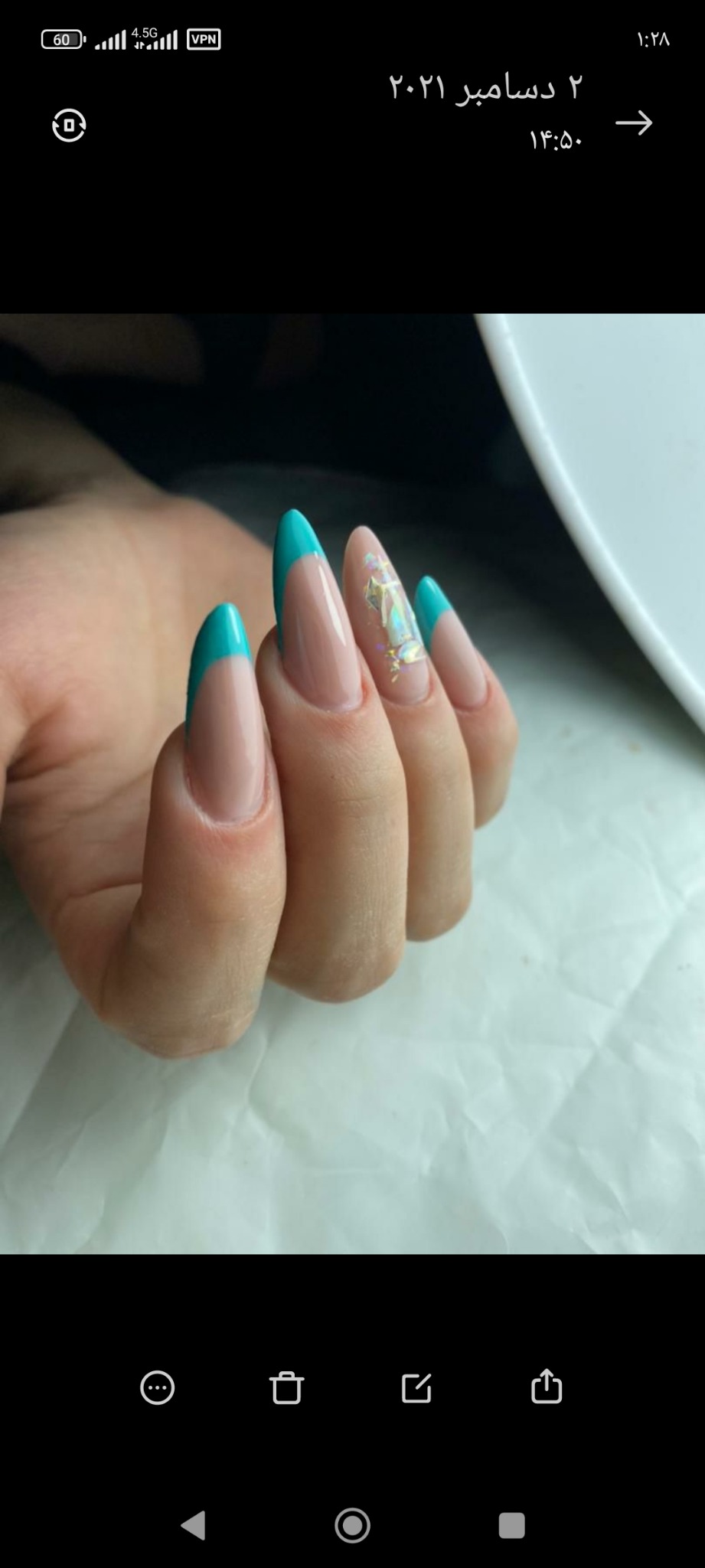 ناخنکاری مژده