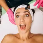 کلینیک زیبایی مرکز لیزر و لاغری زرین ماه