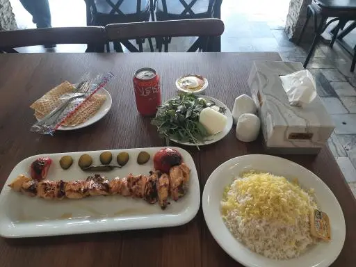 رستوران عمو مهدی