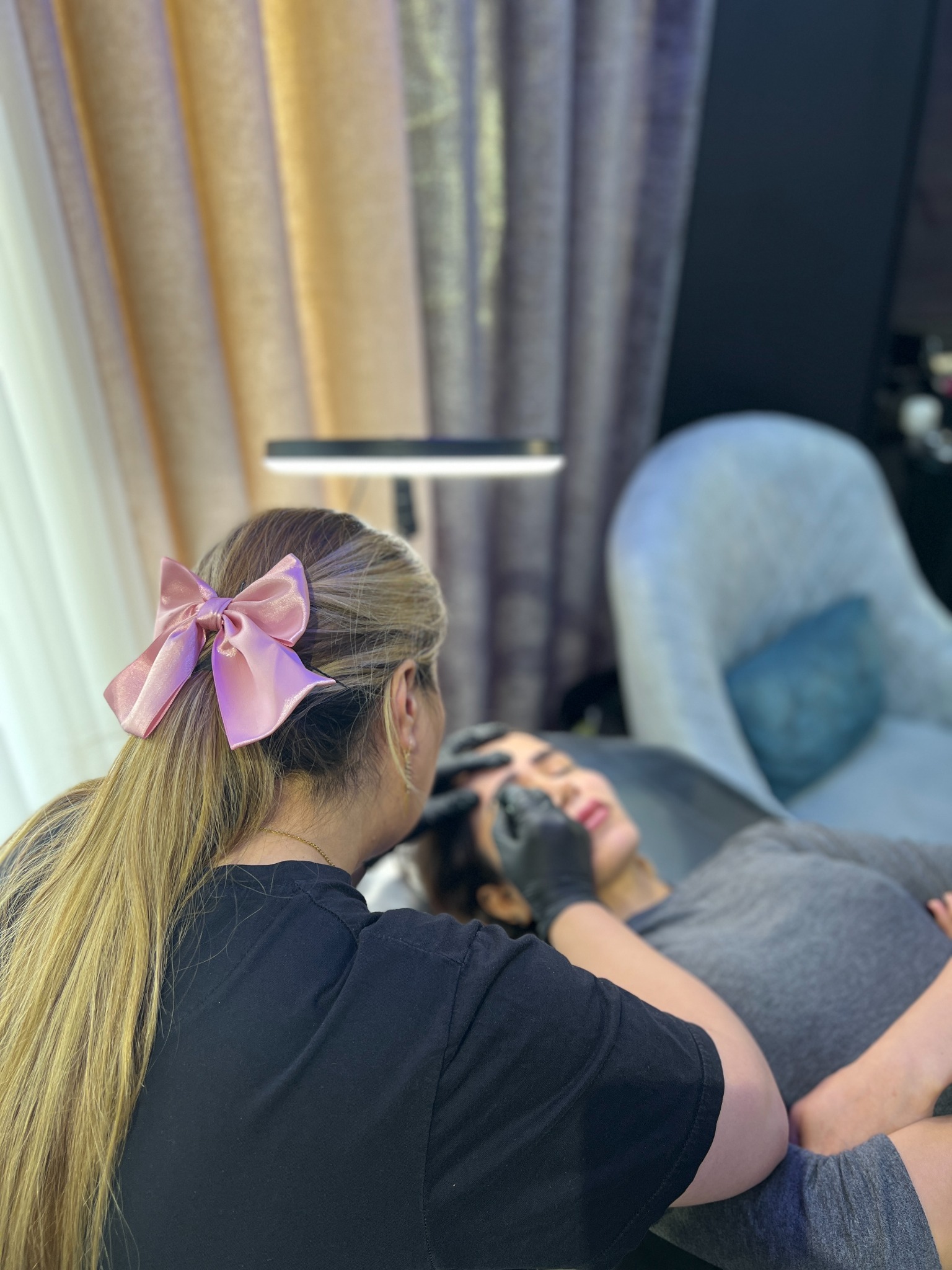 خدمات تخصصی تتو و آرایش دایم آیسان