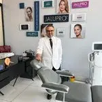 کلینیک زيبايی و ليزر مانلی(دکتر دهقان)