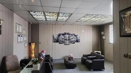 درمانگاه دندانپزشکی دکتر کرمانیها