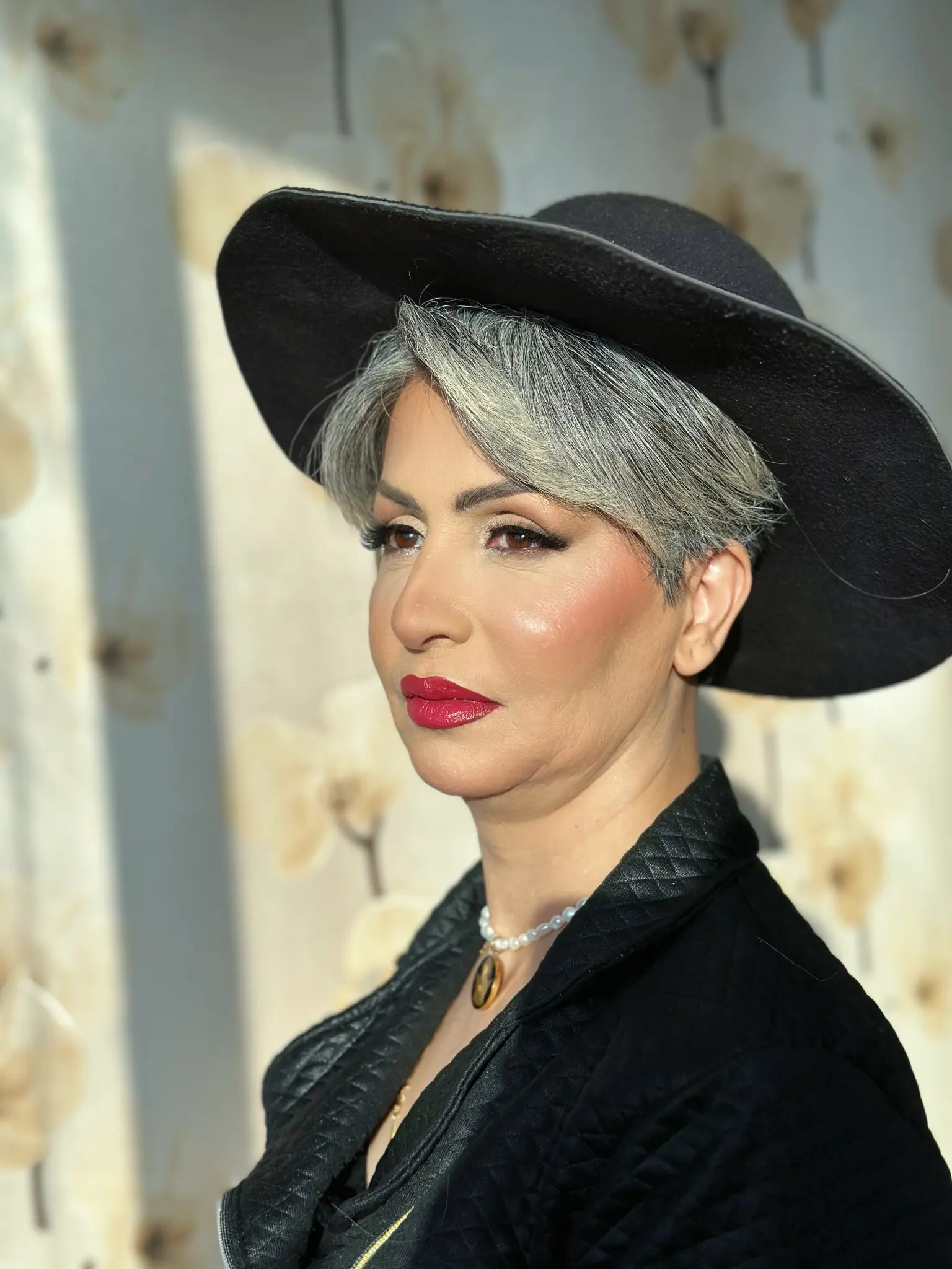 مرکز تخصصی زیبایی مو زهره راشدی